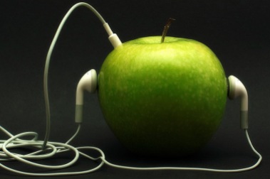 Apple | Manfredi Caracausi